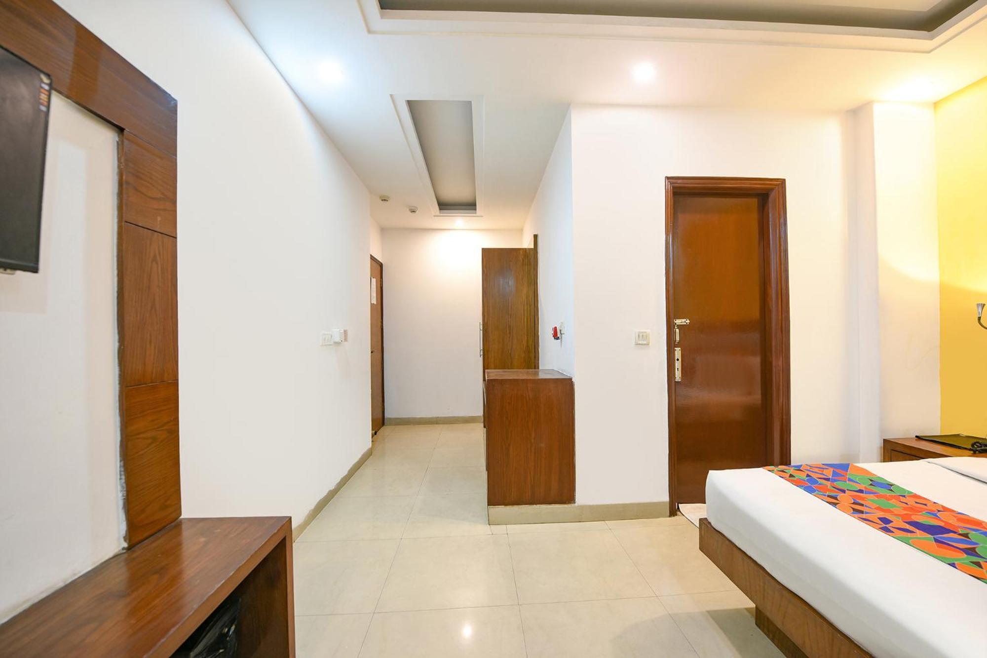 Fabhotel The Kings Plaza New Delhi Extérieur photo